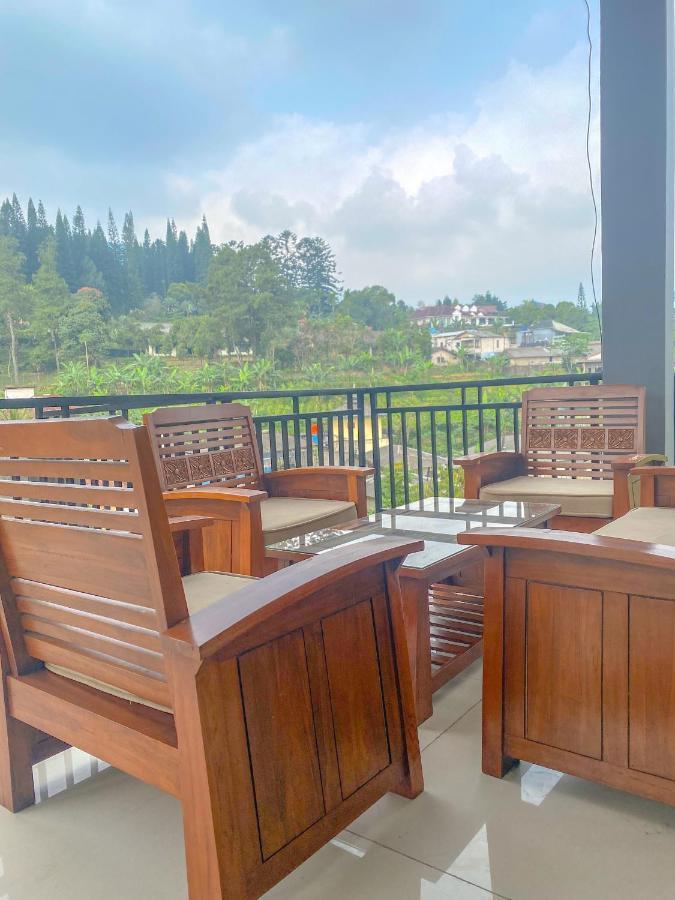 Villa Andalus 3 Puncak Exterior photo